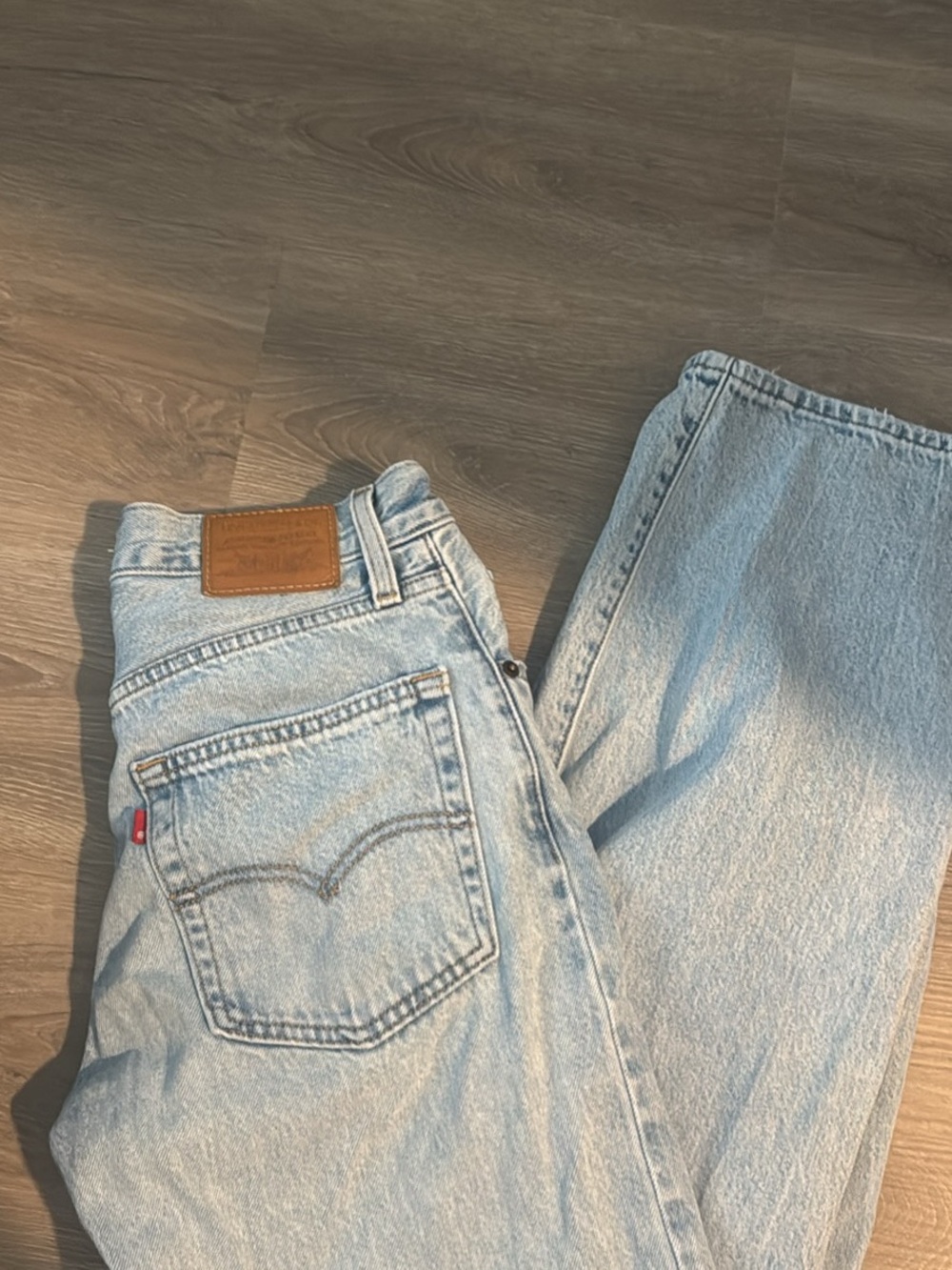 Levi's Baggy Dad Light Blue Women's Relaxed Jeans